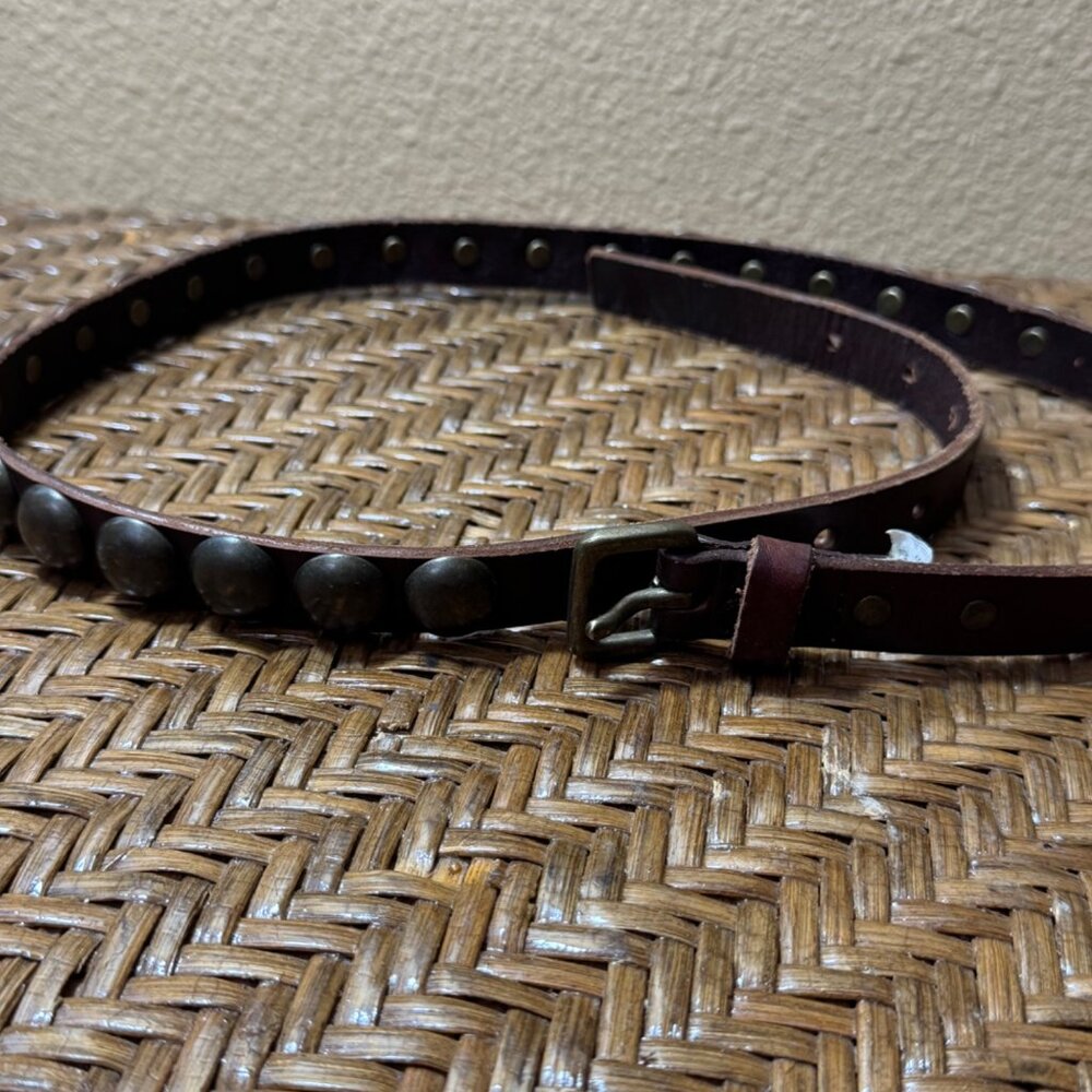 Vintage Gap Stud Skinny Western Tooled Leather Buckle Belt  Size Small